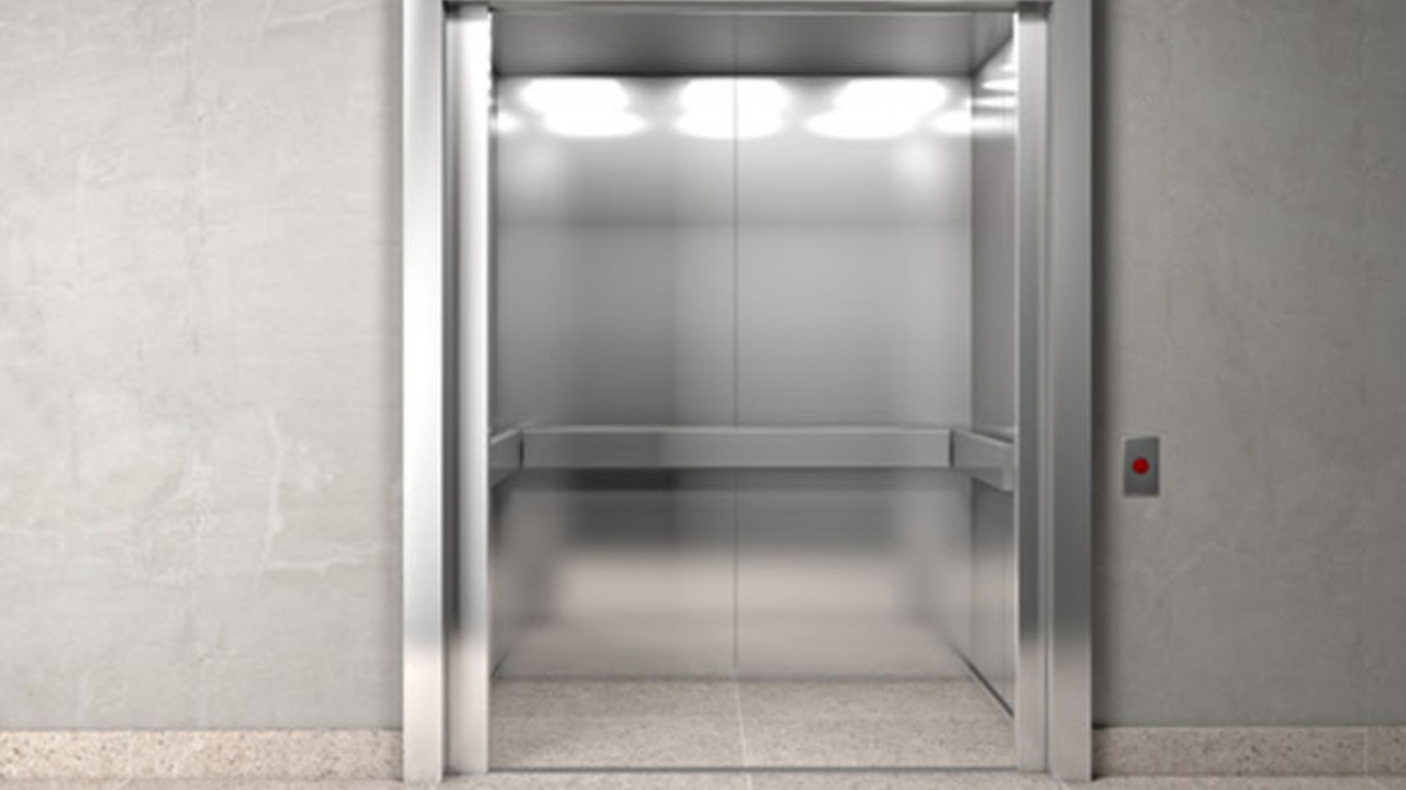 sonhar-com-elevador-caindo-o-que-significa Sonhar com elevador caindo, o que significa?